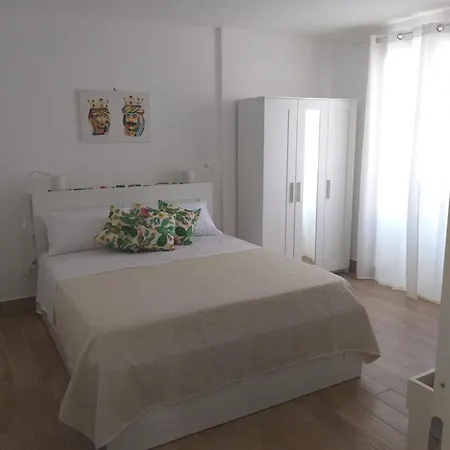 La Camera Di Stella - Ai Normanni Πανσιόν 2*