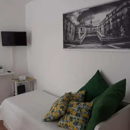 La Camera Di Stella - Ai Normanni 4* Palermo