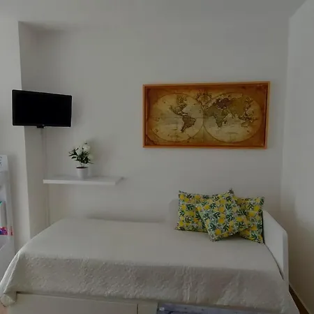 La Camera Di Stella - Ai Normanni Πανσιόν 2*