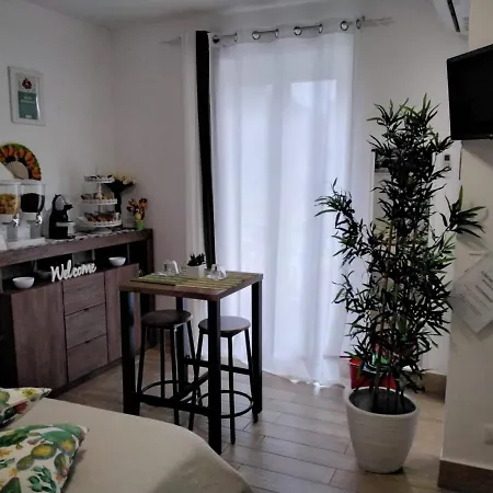 La Camera Di Stella - Ai Normanni Casa de hóspedes 4*